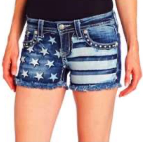 Miss Me Pants - Miss Me American Flag Shorts Size 6 (28)